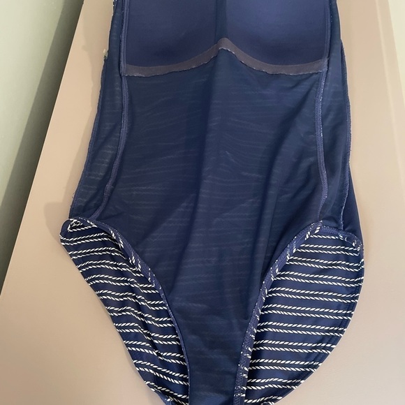 Womens Nip Tuck Multifit Cup one piece Navy Blue Swimsuit Size 6 - Picture 6 of 11